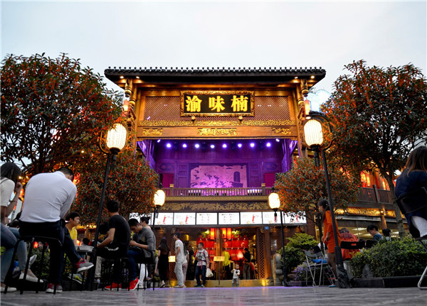 成都人一般吃哪家<a href=/listinfo-22-0.html target=_blank class=infotextkey>火锅</a>？地道的成都<a href=/listinfo-22-0.html target=_blank class=infotextkey>火锅</a>让你放肆吃
