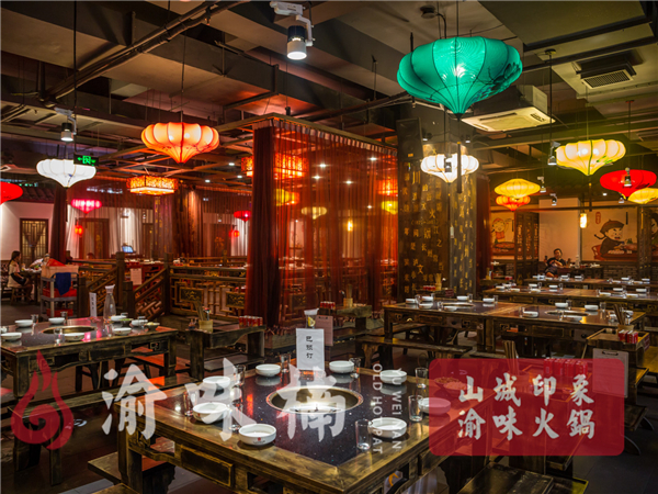 重庆当地人去哪吃<a href=/listinfo-22-0.html target=_blank class=infotextkey>火锅</a>？这家<a href=/listinfo-22-0.html target=_blank class=infotextkey>火锅</a>好吃到想吃底料