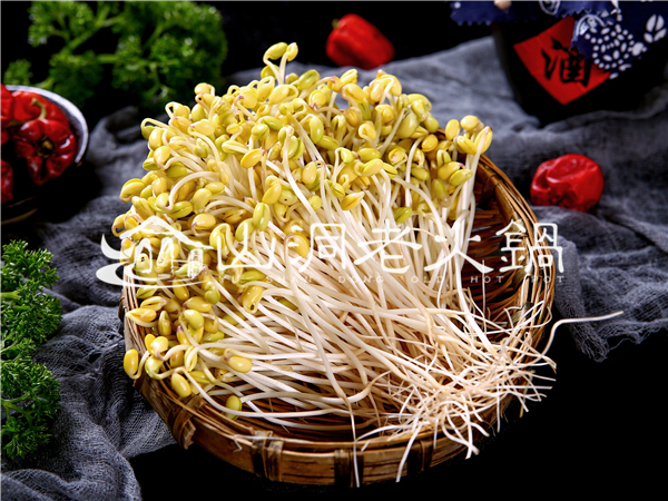 重庆老<a href=/listinfo-22-0.html target=_blank class=infotextkey>火锅</a>哪里最好吃？这家店好吃得流眼睛水！