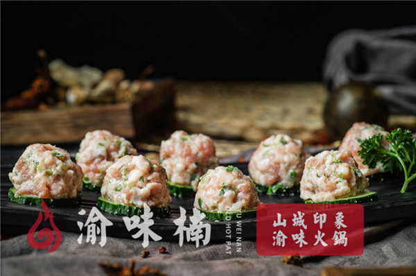 重庆哪家<a href=/listinfo-22-0.html target=_blank class=infotextkey>火锅</a>好吃又实惠？这家又实惠又好吃